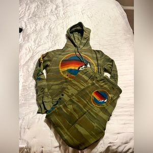 Aviator Nation Camo Hoodie & Sweats Size Medium